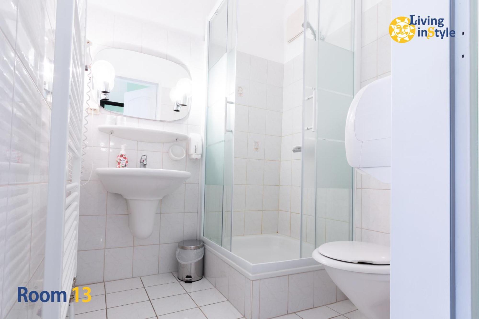 Living Instyle Appartement Krems an der Donau Kamer foto